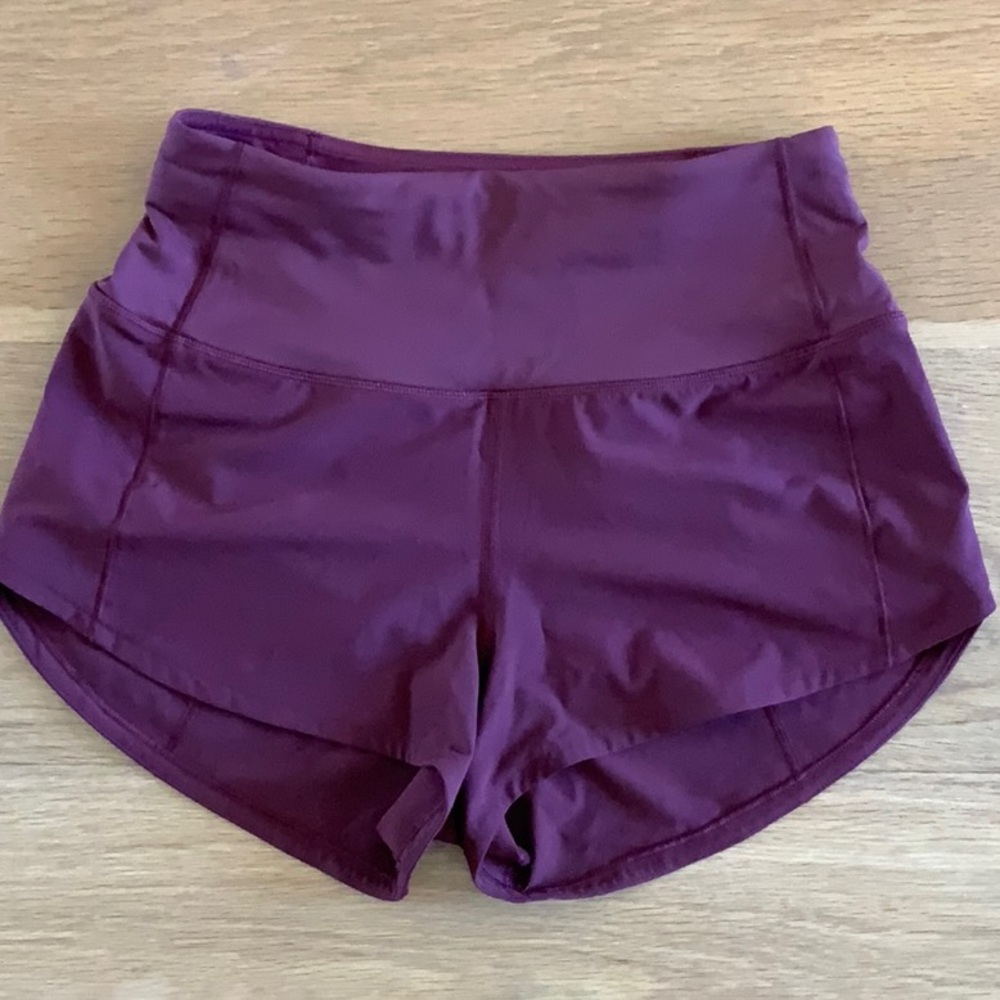 Lululemon Speed Up 2.5” shorts
